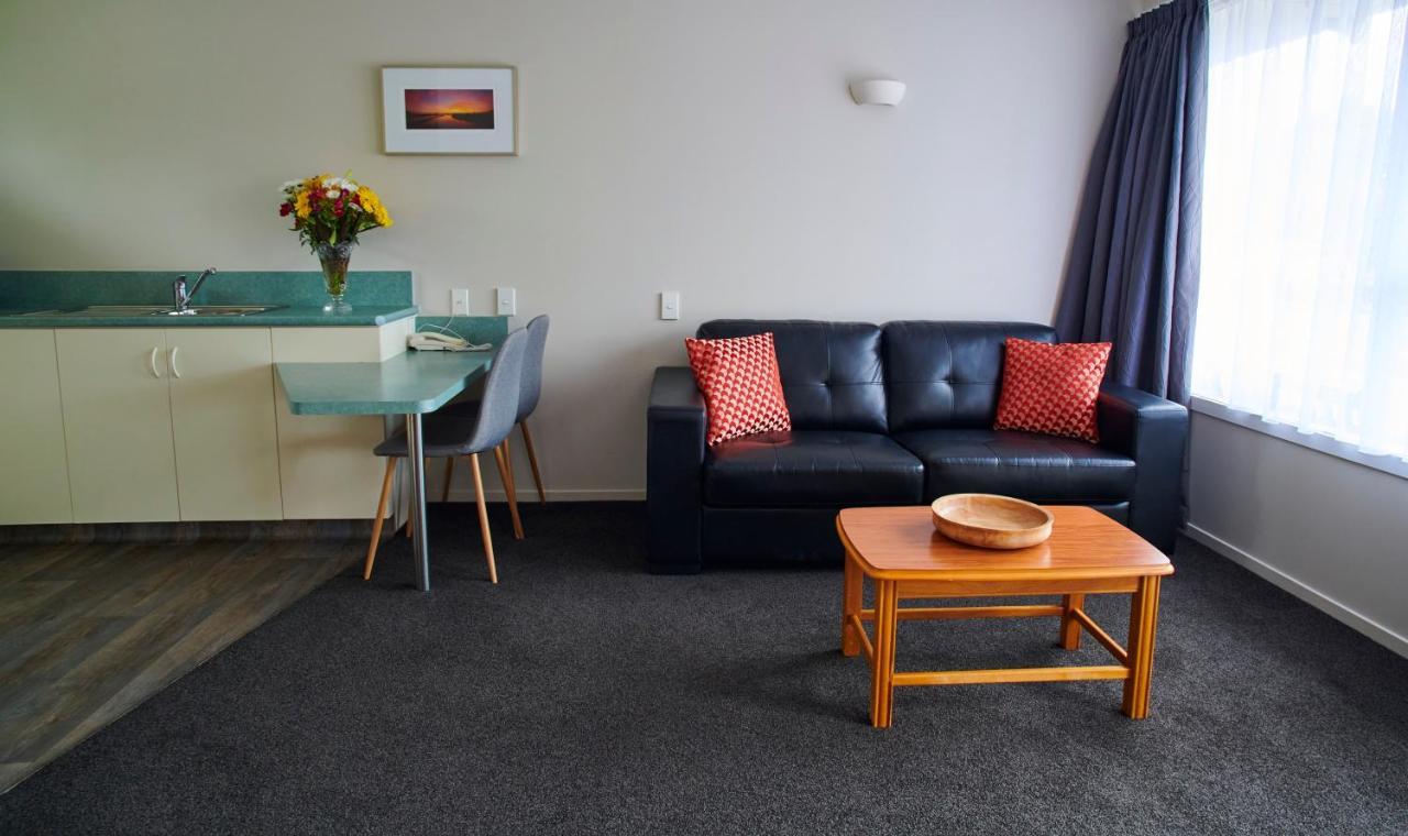 Aachen Place Motel 4*