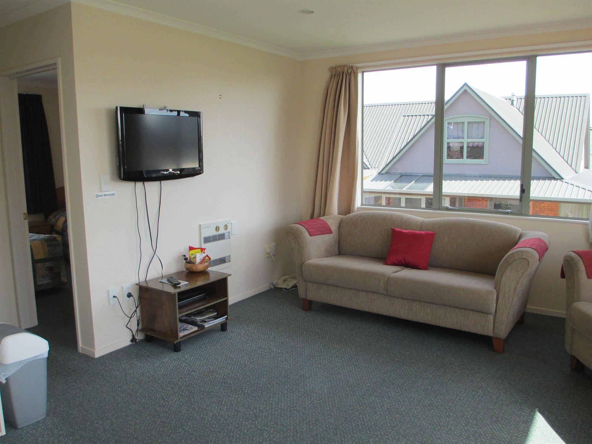 Aachen Place Motel