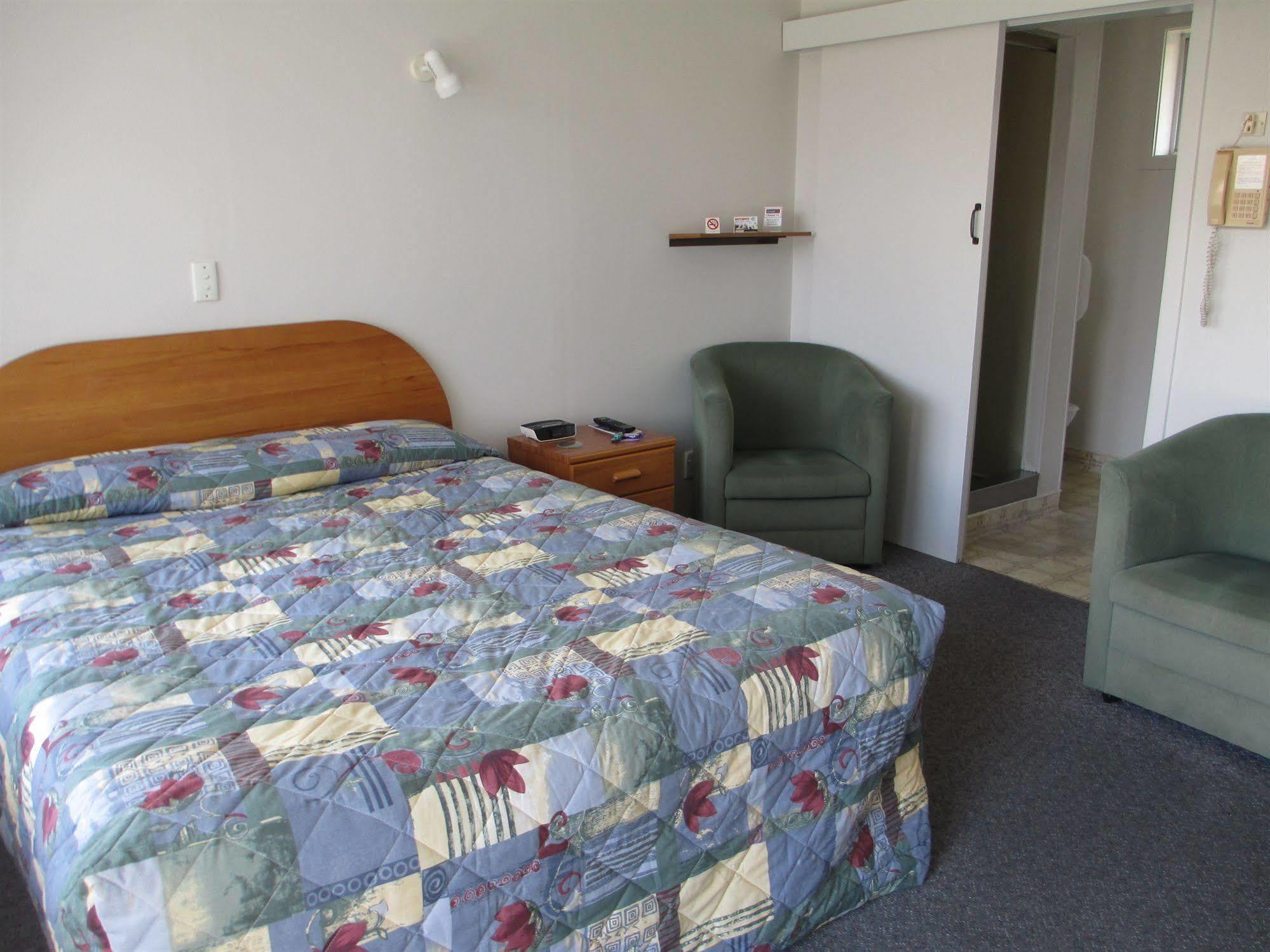 Aachen Place Motel